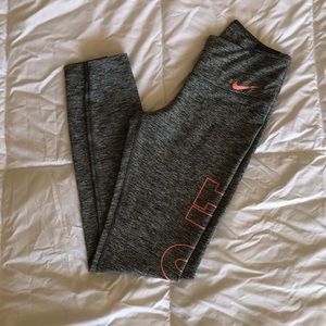 Nike Tight Fit leggings